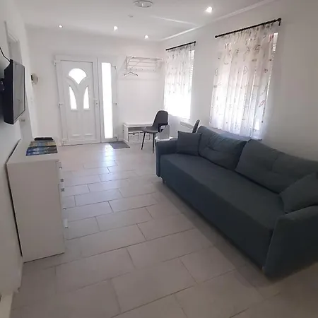 Barlang Utca Appartement
