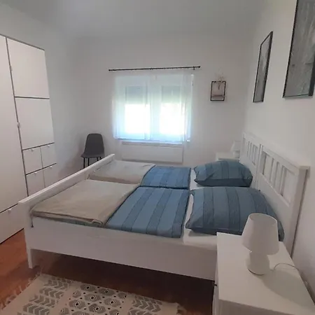 Barlang Utca Appartamento *